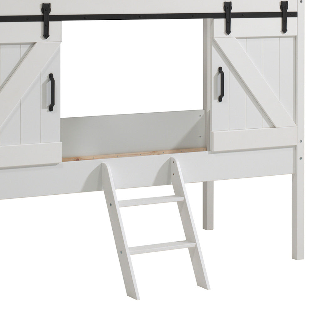 Hausbett Eylem Vipack Scheunen-Design mit vielen Details aus hochwertigem MDF Holz weiß in 90*200 cm